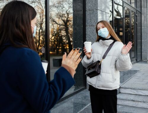 Почему в панельном доме обвалился козырек над подъездом новости происшествия Почему в панельном доме обвалился козырек над подъездом новости происшествия